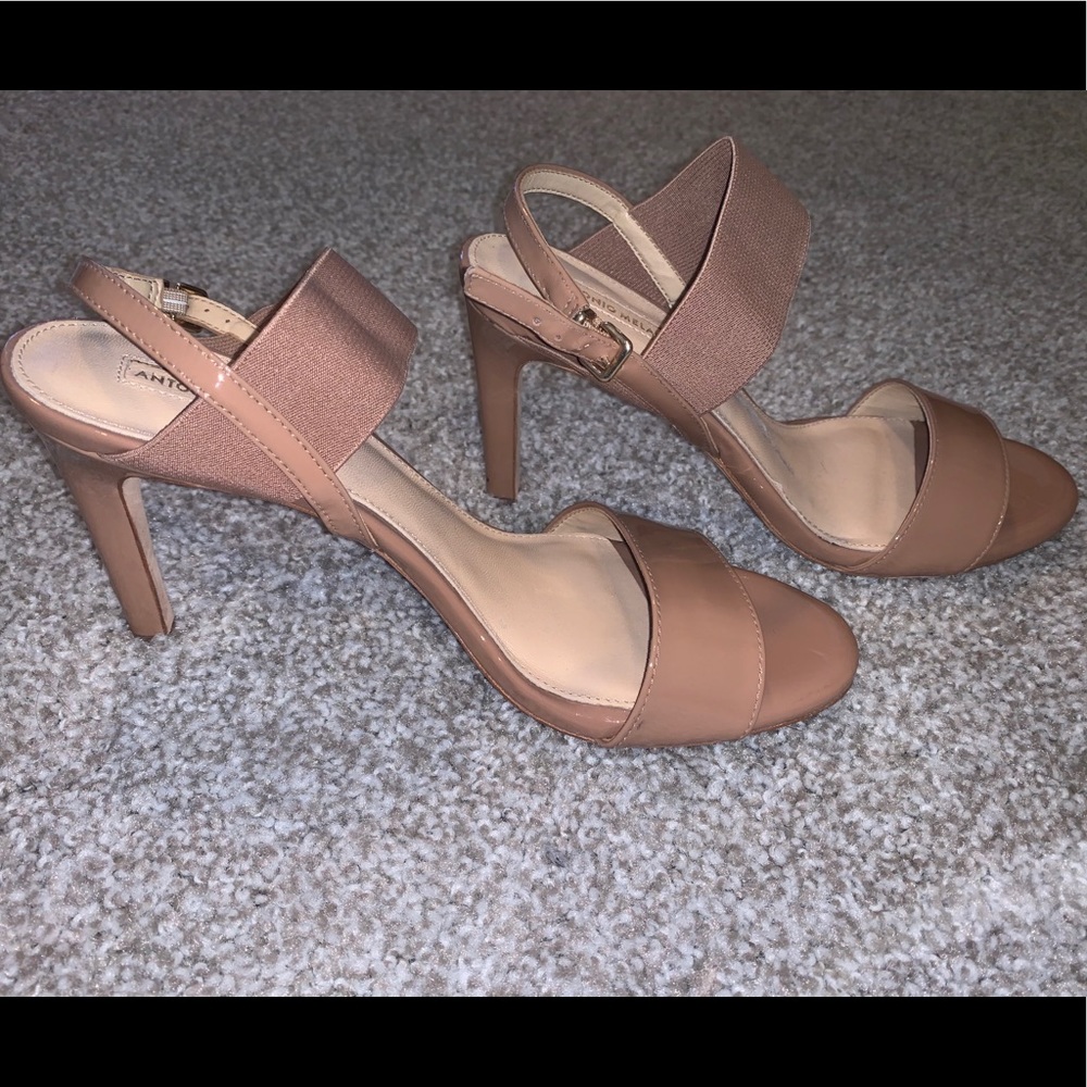 Tan Antonio Melani Heels 2*30